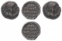 The Ostrogoths
Athalaric (526-534) - 1/4 Siliqua 526-527 struck in the name of Justin (518-527) - Mint: Ravenna - Obverse: Pearl-diademed, draped and...