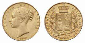 Victoria (1837-1901) - Gold Sovereign 1845, closer 4 5 - Mint: London - Obverse: Bare head left - Reverse: Crowned shield within wreath - gr. 7,96 - A...