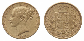 Victoria (1837-1901) - Gold Sovereign 1863 - Mint: London - Obverse: Bare head left - Reverse: Crowned shield within wreath - gr. 7,92 - About extreme...