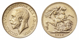 Canada
George V (1910-1936) - Gold Sovereign 1919-C - Mint: Ottawa - Obverse: Bare head left - Reverse: St. George on horseback, rearing left, holdin...