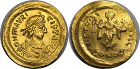 Maurice Tiberius (582-602 n. Chr.). AV semissis (17mm, 2.17 gm, 6h). Constantinople. D N MAVRI-CI P P AI, diademed, draped and cuirassed bust of Mauri...