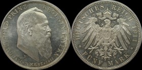 Deutsche Münzen und Medaillen ab 1871, Bayern. Luitpold. 5 Mark 1911 D, zum 90 jahr. Geb. m. Lebensdaten. Vs. dezentriert. Jaeger 50. Fast Stempelglan...