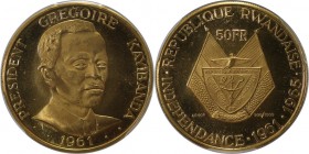 Weltmünzen und Medaillen, Ruanda / Rwanda. Präsident Kaibanda. 50 Francs 1965, Gold. KM 3. PCGS PR66 DCAM