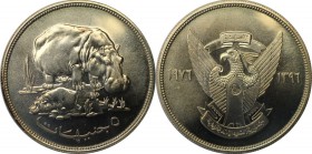 Weltmünzen und Medaillen, Sudan. Nilpferd. 5 Pounds 1976, Silber. 1.04 OZ. KM 71. Stempelglanz