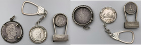 Lotto di 3 oggetti con montatura attorno a monete, di cui un fermabanconote con 2 monete da 5 lire 1929 - Ag

SPEDIZIONE SOLO IN ITALIA - SHIPPING O...