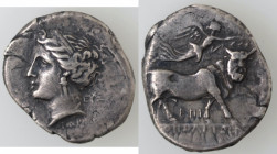 Mondo Greco. Campania. Neapolis. 275-250 a.C. Didracma. Ag. D/ Testa di ninfa a sinistra. A destra EYE. Sotto TAP. R/ Toro androcefalo a destra. Sopra...