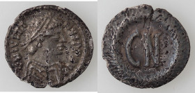Impero Bizantino. Giustino II. 565-578 d.C. Da 250 nummi. Ag. Ravenna. D\ DN IVSTINVS PP AV Busto diademato e paludato verso destra. R\ grande CN e gl...