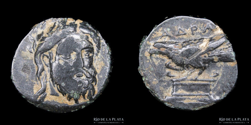 Adramyteon. Misia (Siglo II AC) Unidad de bronce. 12.0mm; 1.40g. A: Cabeza de Ze...