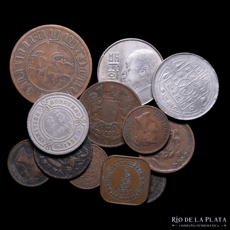 Asia. Lote x 12 monedas diferentes Siglo XIX-XX (F-XF)

Estimate: USD 25-50