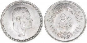 Vereinigte Arabische Republik 1958-1971
Ägypten. 50 Piaster, 1970. Gamal Abd El Nasser
Silber
12,41g
Schön 128
stfr