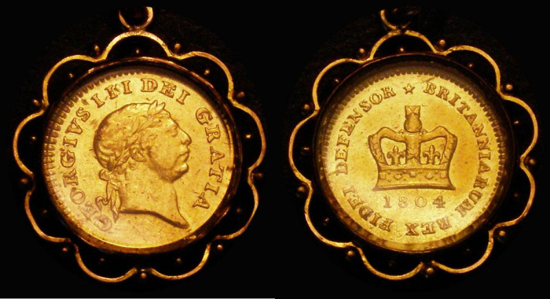 Third Guinea 1804 S.3740 VF/NVF in a 9 carat gold lunette-style ornate mount. To...