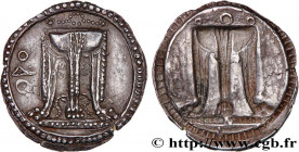 BRUTTIUM - CROTON
Type : Nomos ou statère 
Date : c. 530-500 AC. 
Mint name / Town : Crotone, Bruttium 
Metal : silver 
Diameter : 30  mm
Orientation ...