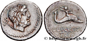 LUCRETIA
Type : Denier 
Date : 76 AC. 
Mint name / Town : Rome 
Metal : silver 
Millesimal fineness : 950  ‰
Diameter : 17,5  mm
Orientation dies : 6 ...