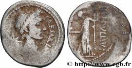 JULIUS CAESAR
Type : Denier  
Date : janvier - février 
Mint name / Town : Rome 
Metal : silver 
Millesimal fineness : 950  ‰
Diameter : 19,5  mm
Orie...