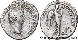 CLAUDIUS
Type : Denier 
Date : 44-45 
Mint name / Town : Lyon 
Metal : silver 
Diameter : 19,5  mm
Orientation dies : 11  h.
Weight : 3,64  g.
Rarity ...