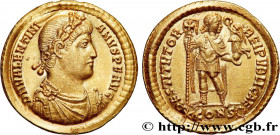 VALENTINIAN I
Type : Solidus 
Date : octobre 
Date : 367 
Mint name / Town : Constantinople 
Metal : gold 
Diameter : 21,5  mm
Orientation dies : 12  ...