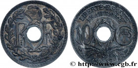 III REPUBLIC
Type : Essai de 10 centimes Lindauer en zinc, perforé 
Date : 1939 
Mint name / Town : Paris 
Quantity minted : --- 
Metal : zinc 
Diamet...
