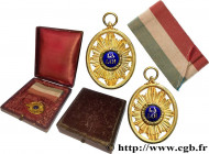 THE CONVENTION
Type : Insigne de juge révolutionnaire 
Date : 1790 
Metal : gilt bronze 
Diameter : 58,5  mm
Weight : 27,07  g.
Edge : Lisse + 1790 
P...