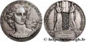IV REPUBLIC
Type : Médaille, Conseil de la République, Sénateur 
Date : 1958 
Metal : silver 
Millesimal fineness : 950  ‰
Diameter : 49,5  mm
Weight ...