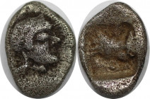 Griechische Münzen, ATTICA. Obol ca. 460 - 429 v. Chr. Silber. 0,59 g. 9,5 mm. Vs.: Kopf der Athene rechts. Rs.: Eule im quadratum incusum. Sehr schön...