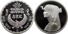 Weltmünzen und Medaillen, Ägypten / Egypt. Kleopatra. 5 Pounds 1993 (AH 1414). 22,50 g. 0.999 Silber. 0.72 OZ. KM 735. Polierte Platte