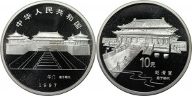 Weltmünzen und Medaillen, China. Palastmuseum in Peking. 10 Yuan 1997. 31,44 g. 0.999 Silber. KM 1093. 1 OZ. Polierte Platte, mit Kapsel