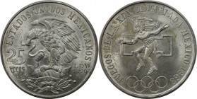 Weltmünzen und Medaillen, Mexiko / Mexico. XIX. Olympische Spiele 1968 in Mexiko - Ballspieler. 25 Pesos 1968 Mo, Silber. KM 479.1. Fast Stempelglanz