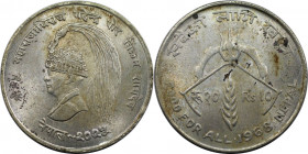 Weltmünzen und Medaillen, Nepal. Mahendra Bir Bikram. F.A.O.10 Rupees 1968. 15,6 g. 0.600 Silber. 0.3 OZ. KM 794. Stempelglanz. Kl.Flecken