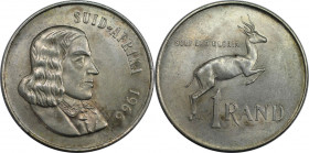 Weltmünzen und Medaillen, Südafrika / South Africa. Jan van Riebeek. 1 Rand 1966. 15,0 g. 0.800 Silber. 0.39 OZ. KM 71.1. Fast Stempelglanz. Kl.Kratze...