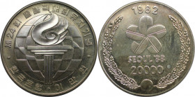 Weltmünzen und Medaillen, Südkorea / Korea South. XXIV. Olympische Sommerspiele, Seoul 1988 - Olympische Flamme vor Weltkugel. 20000 Won 1982. 23,0 g....