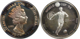 Weltmünzen und Medaillen, Turks und Caicos Inseln / Turks and Caicos Islands. Fußball-WM 1994 - Franz Beckenbauer. 20 Crowns 1993. 31,10 g. 0.999 Silb...