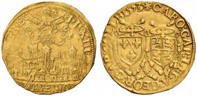 Gregorio XIII (Ugo Boncompagni), 1572-1585. Avignone. Scudo 1573, AV 3,27 g. GREG – PP XIII Veduta della città; in alto, stemma sormontato da triregno...