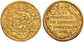 Innocenzo XI (Benedetto Odescalchi), 1676-1689. Doppia anno X/1685, AV 6,65 g. INNOCEN XI – PONT M A X Stemma sormontato da triregno e chiavi decussat...