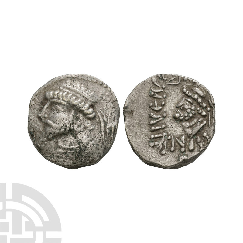 Kings of Elymais - Kamnaskires III - Portrait AR Tetradrachm 62-46 B.C. Obv: pro...