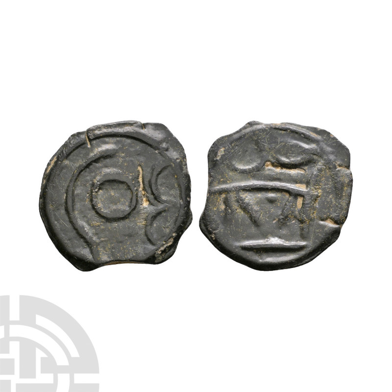 Cantiaci - Angular Bull Potin 1st century B.C. Obv: outline head right. Rev: out...