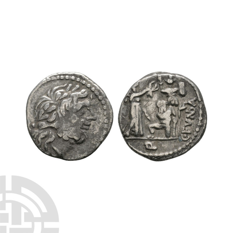 C Fundanius - Victory AR Quinarius 101 B.C. Rome mint. Obv: laureate head of Jup...