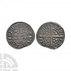 Edward I - London - Long Cross Penny 1279-1307 A.D. Class 4e. Obv: facing bust with three pellets on neck and EDW R ANGL DNS HYB legend. Rev: long cro...