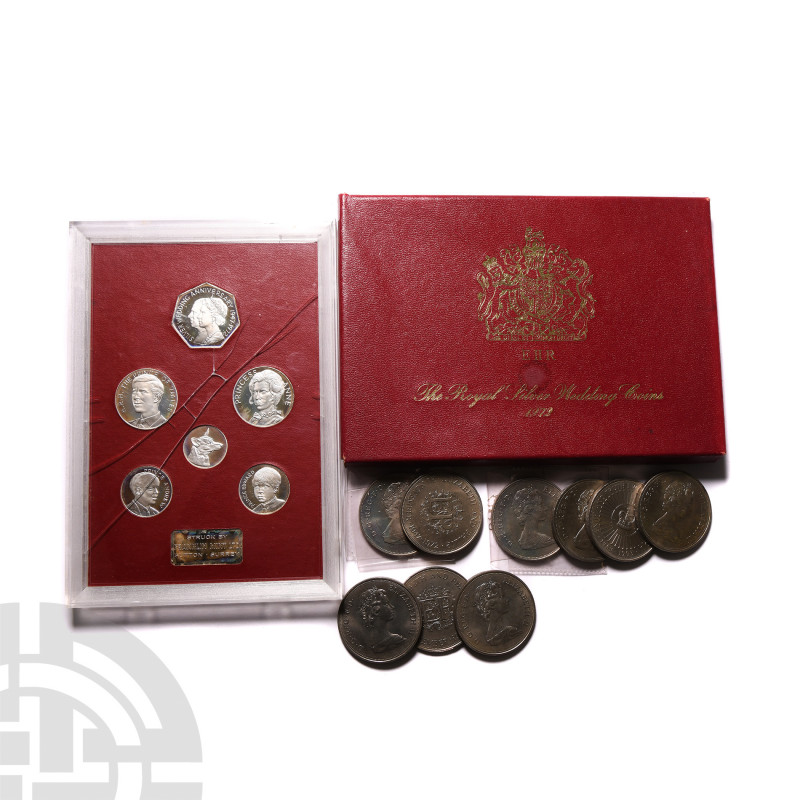 Elizabeth II - 1972 - FM Silver Wedding Medals and RM Crowns [15] Dated 1972 A.D...