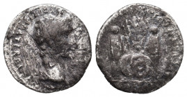 AUGUSTUS, 27 BC-AD 14. AR, Denarius. Lugdunum. 3.03 g. 17.30 mm.