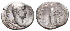 HADRIAN, 117-138 AD. AR, Denarius. Rome. 3.01 g. 18.50 mm.