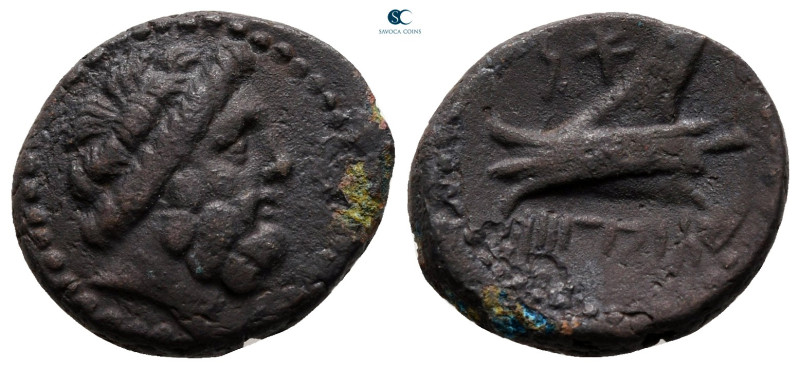 Phoenicia. Arados circa 206-51 BC. 
Bronze Æ

17 mm, 3,27 g



very fine