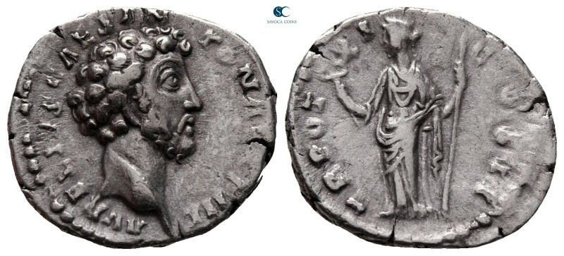 Marcus Aurelius AD 161-180. Rome
Denarius AR

18 mm, 3,04 g



nearly ver...