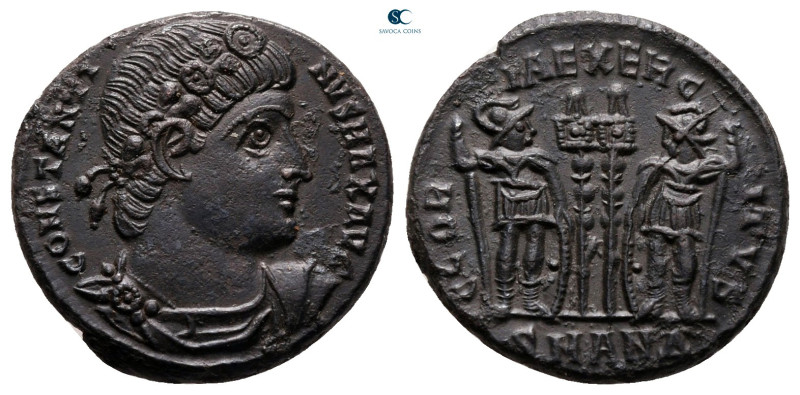 Constantine I the Great AD 306-337. Antioch
Follis Æ

17 mm, 2,60 g



go...