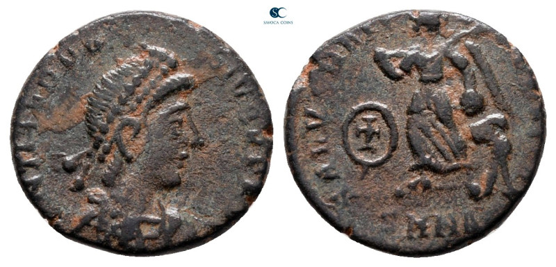 Theodosius I AD 379-395. Nicomedia
Follis Æ

13 mm, 1,24 g



nearly very...