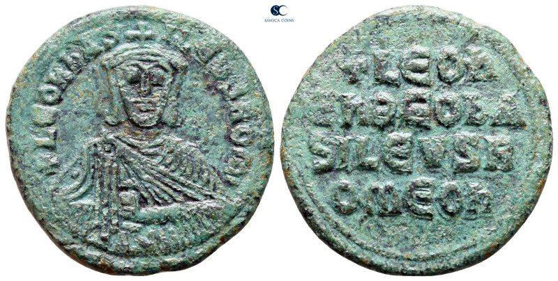 Leo VI the Wise AD 886-912. Constantinople
Follis Æ

27 mm, 8,24 g



ver...