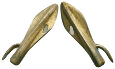 Very Sharp Ancient Arrow Head,
Reference:

Condition: Very Fine

Weight: 7.5 gr Diameter: 45.7 mm