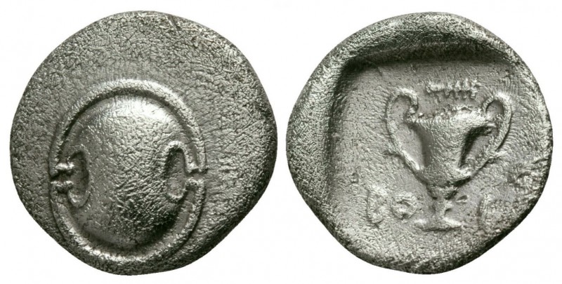 Boeotia, Federal Coinage, 395 - 340 BC
Silver Hemidrachm, 13mm, 2.64 grams
Obv...