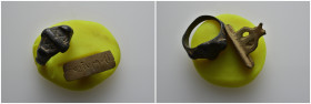 Mixed lot 2 pieces SOLD AS SEEN NO RETURNS.