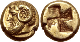 Ionia, Phokaia EL Hekte. Circa 478-437 BC. Bearded head of Zeus Ammon wearing ram’s horn to left; behind, seal swimming downwards to left / Quadripart...