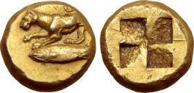 Mysia, Kyzikos EL Hekte. Circa 500-450 BC. Panther or lioness advancing to left with tail curled over back; tunny fish to left below / Quadripartite i...